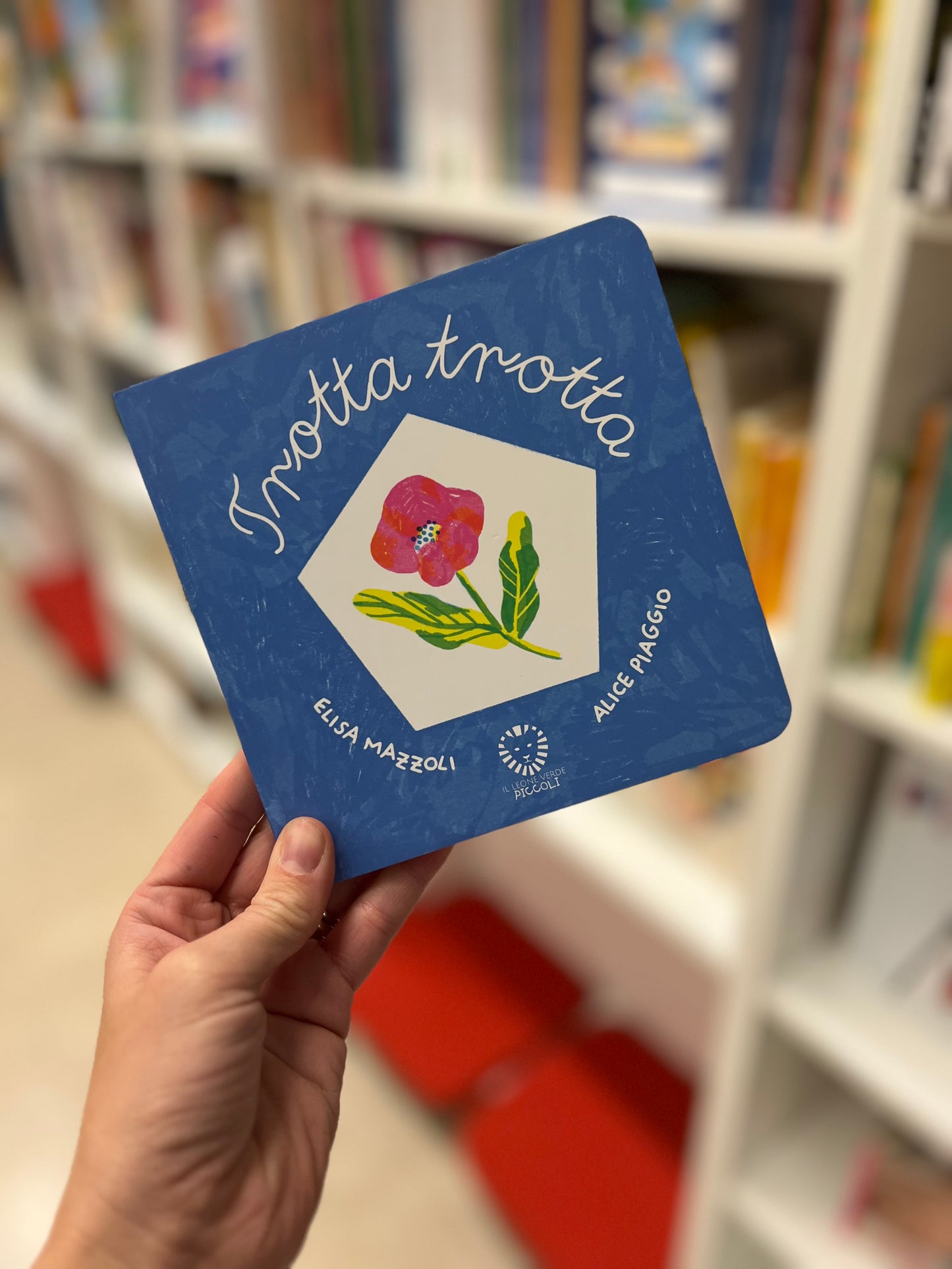 Trotta trotta, Elisa Mazzoli e Alice Piaggio