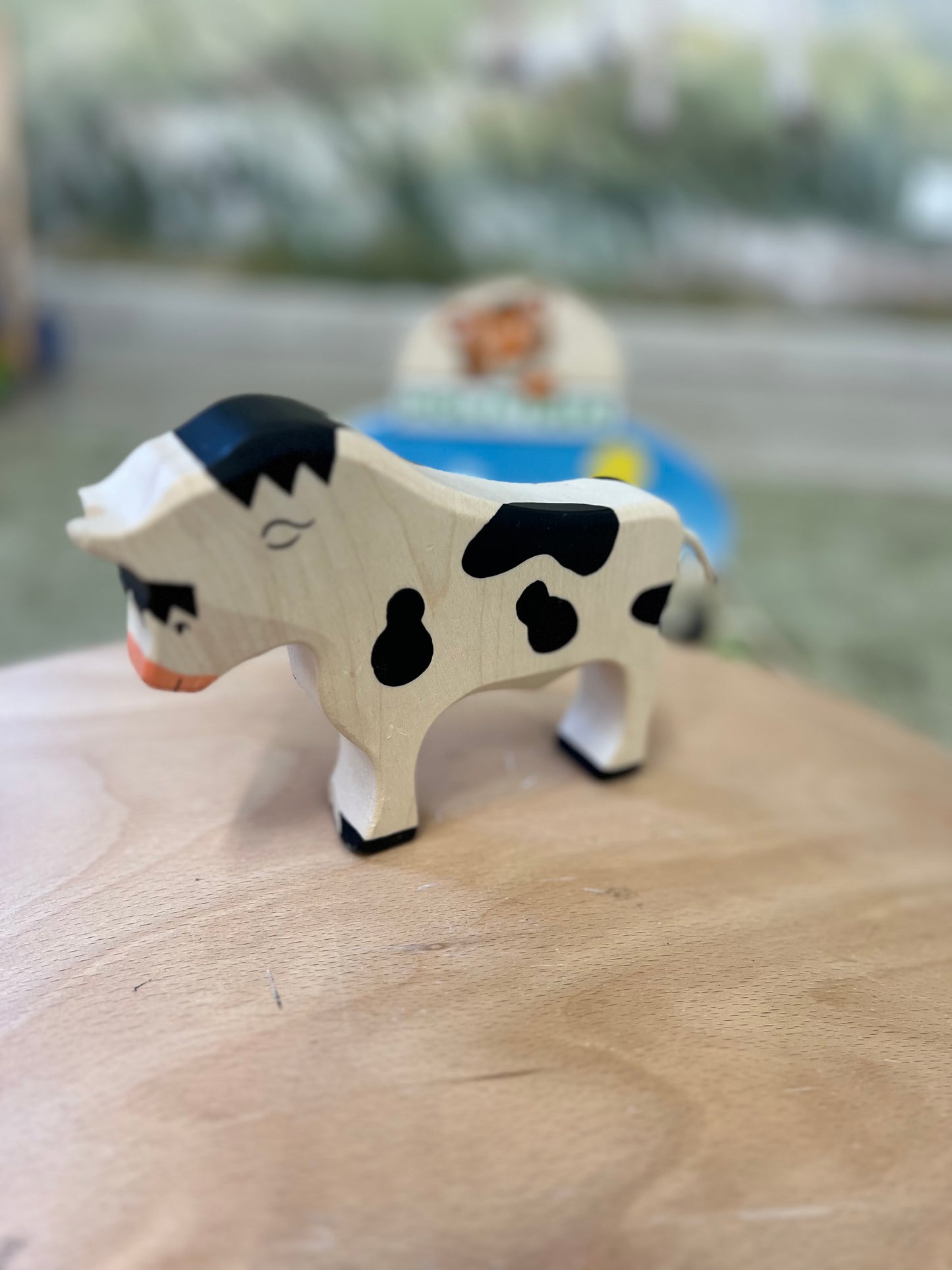 Toro nero in legno, Holztiger
