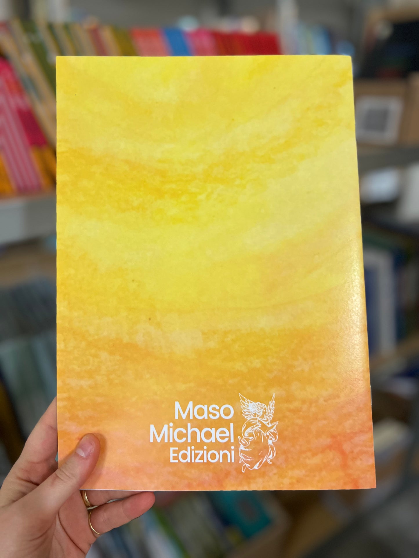 Oro, Carmen Valentinotti, Beatrice Uez