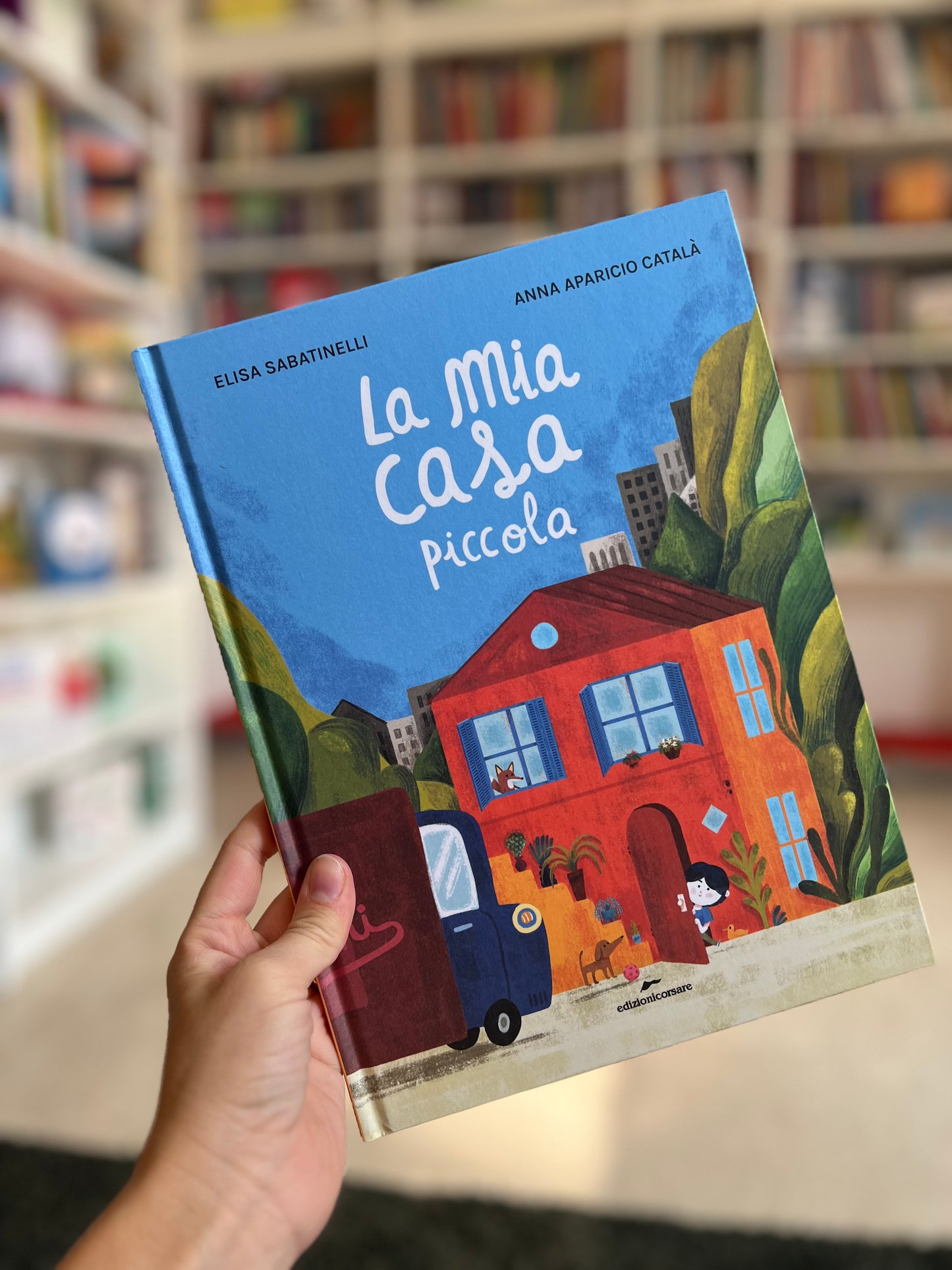 La mia casa piccola , Elisa Sabatinelli, Anna Aparicio Català