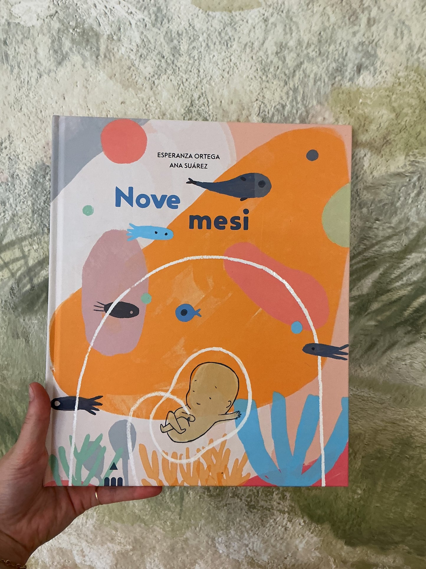 Nove mesi, Esperanza Ortega e Ana Suárez