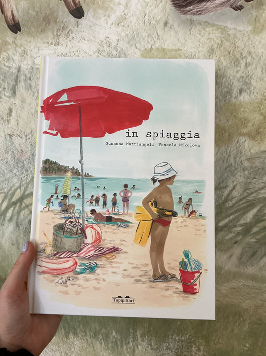 In spiaggia, Susanna Mattiangeli e Vassela Nikolova