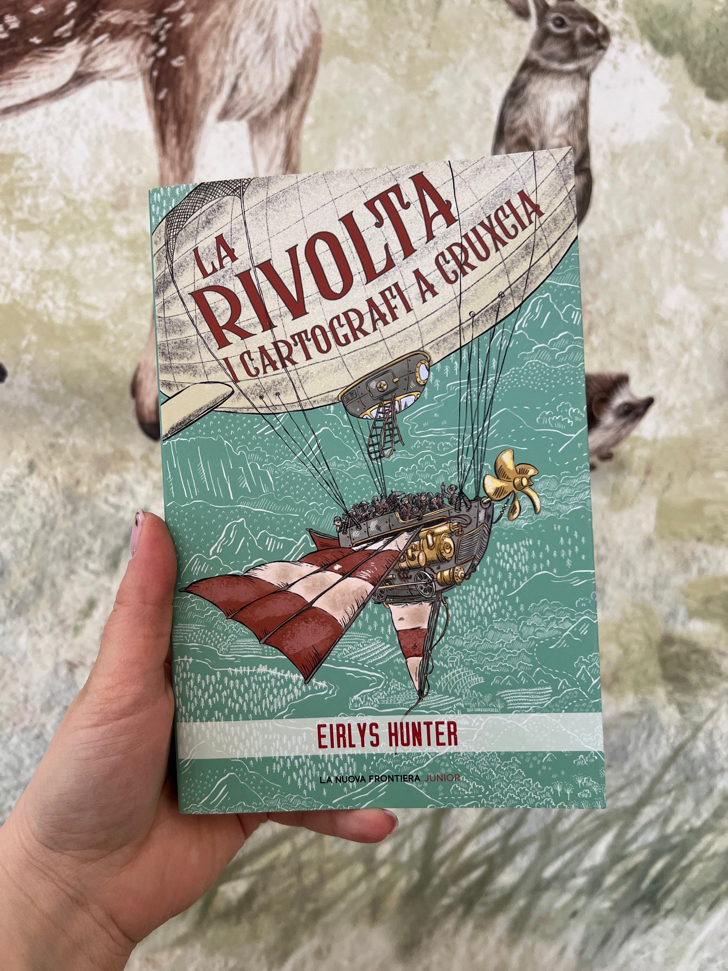 La rivolta, I cartografi a Cruxcia, Eirlys Hunter