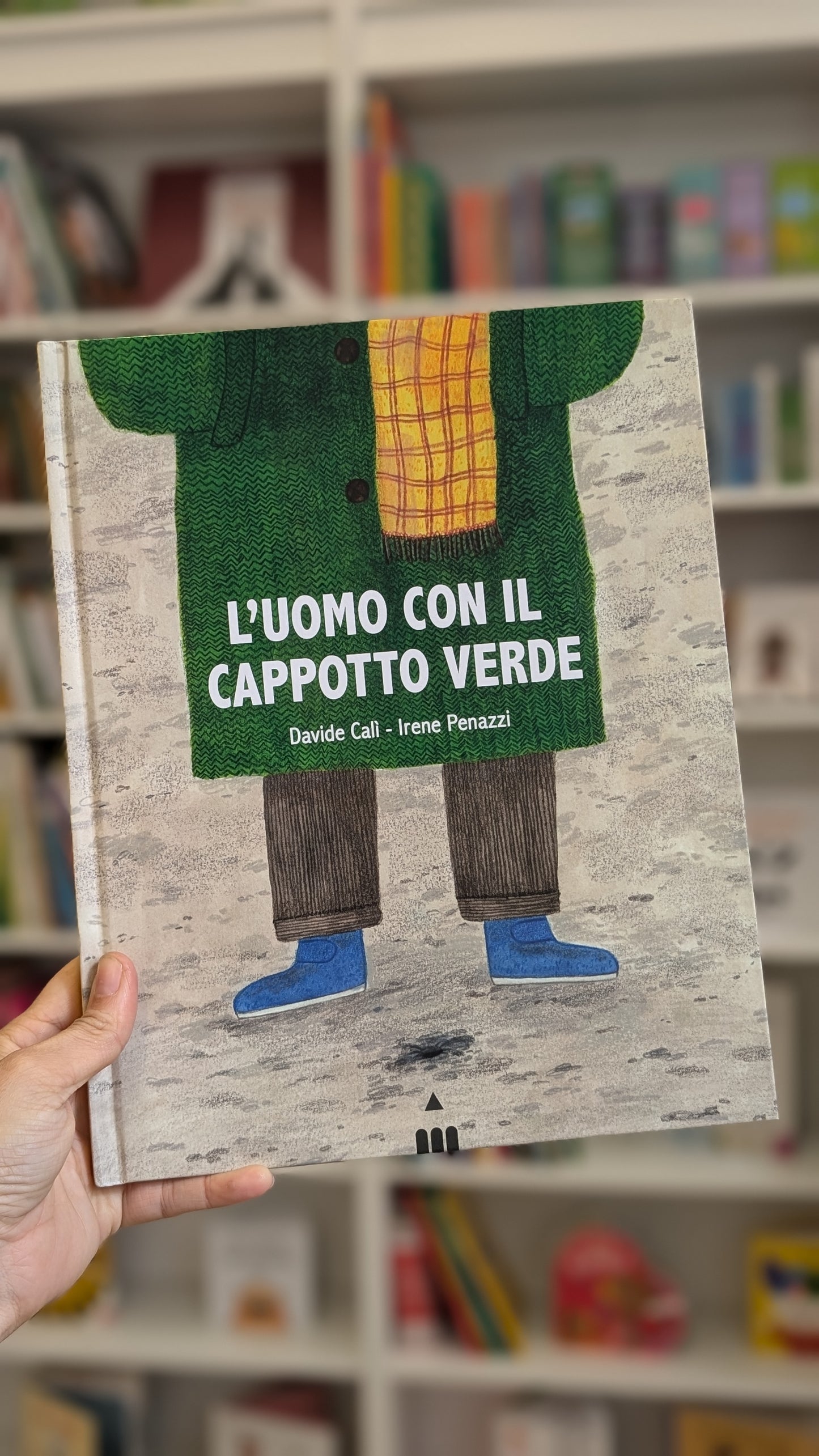 L'uomo con il cappotto verde, Calì Davide e Penazzi Irene